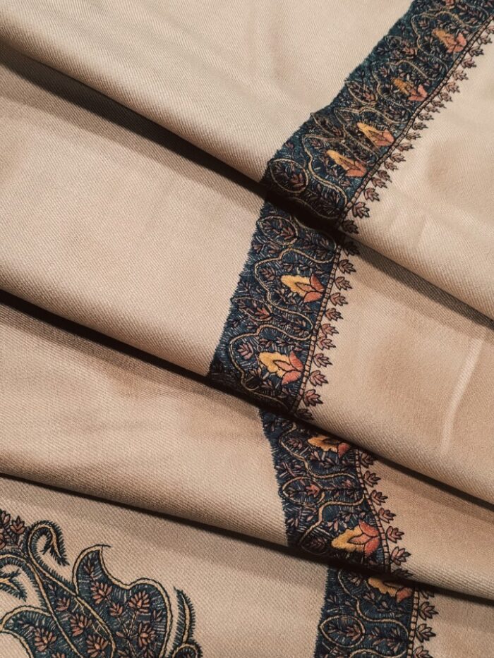 kashmir embroidery shawl